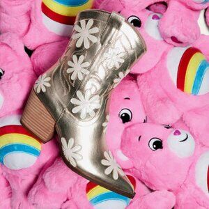 NEW BETSEY JOHNSON Teddyy Floral Western Boots in gold for women 825 5j3